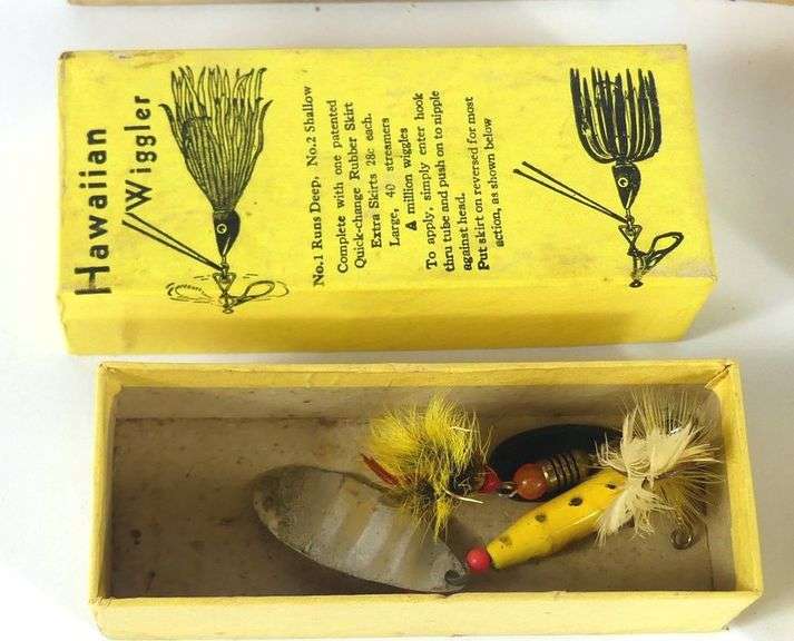VINTAGE FISHING LURES
