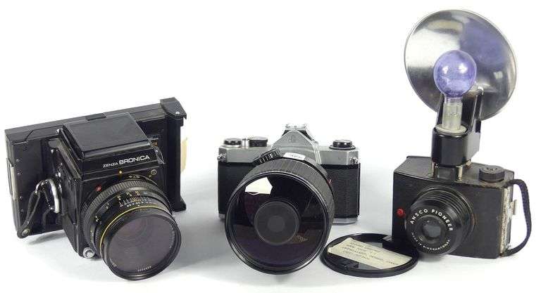 VINTAGE CAMERAS