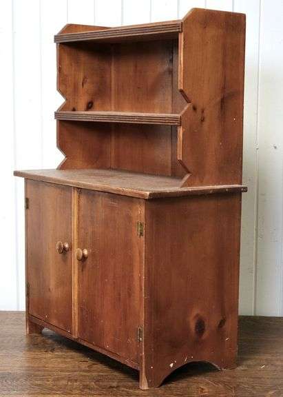 PINE TABLE TOP CABINET