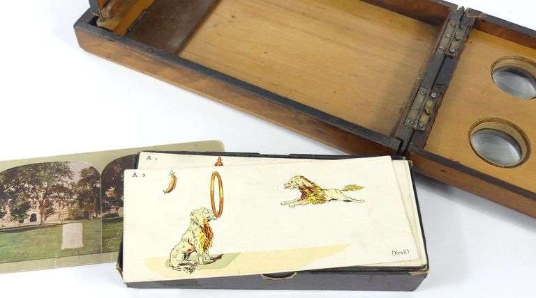ANTIQUE STEREOSCOPE VIEWER