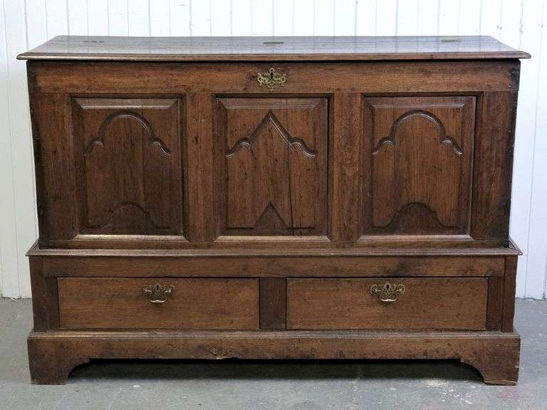 EARLY MULE CHEST