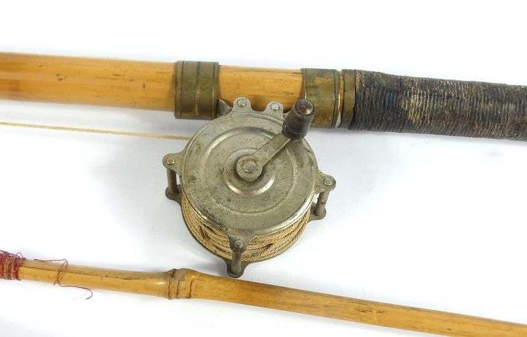 BAMBOO FISHING POLE & REEL
