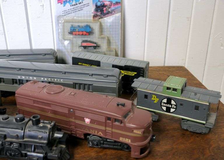 VINTAGE TRAINS