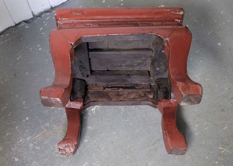 CHINESE STAND
