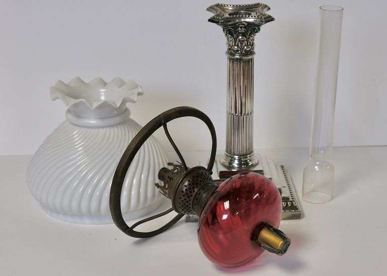 ANTIQUE OIL LAMP