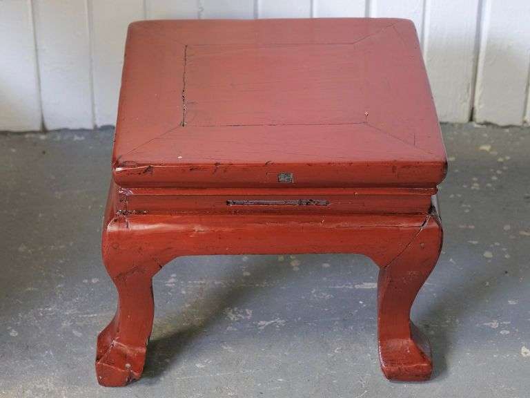 CHINESE STAND