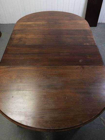 WALNUT DINING TABLE