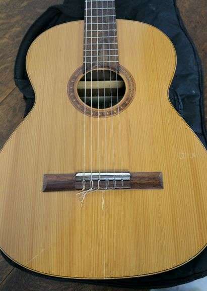 CLASSICAL GUITAR