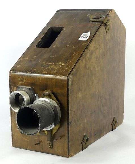 LARGE 1940'S FILM CAMERA IN WOODEN CASE