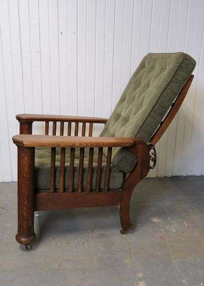 ANTIQUE MORRIS CHAIR