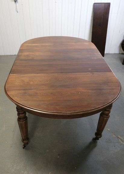 WALNUT DINING TABLE