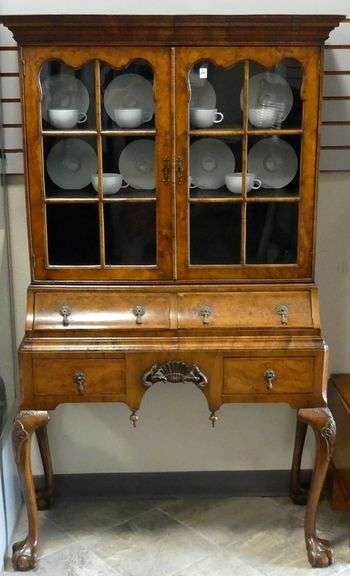 19TH CENTURY BURL WALNUT DISPLAY CABINET