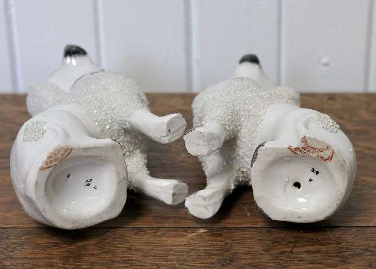 STAFFORDSHIRE DOGS
