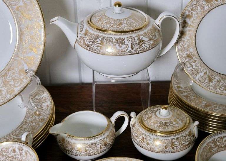 WEDGWOOD "GOLD FLORENTINE"