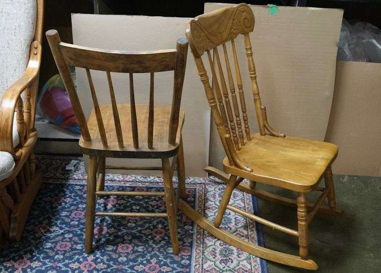 ROCKING CHAIR