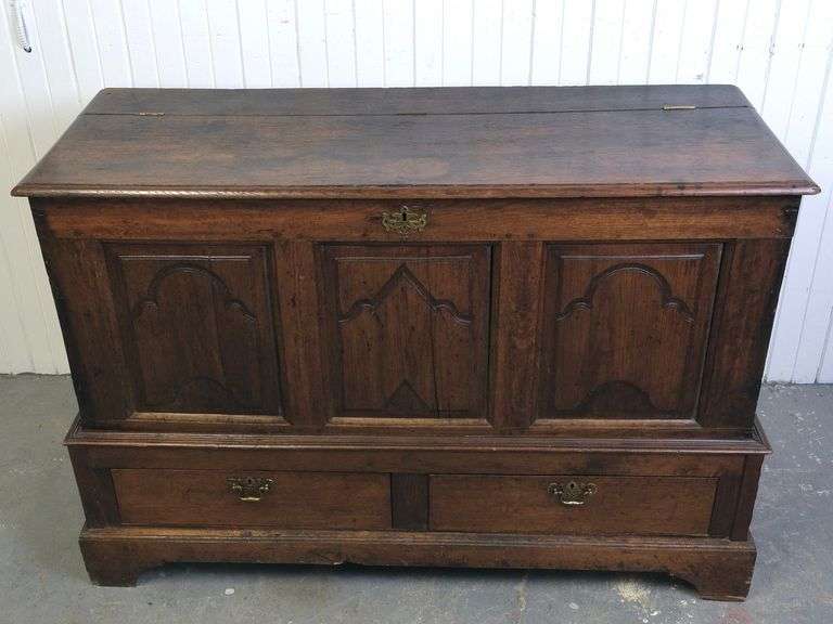 EARLY MULE CHEST