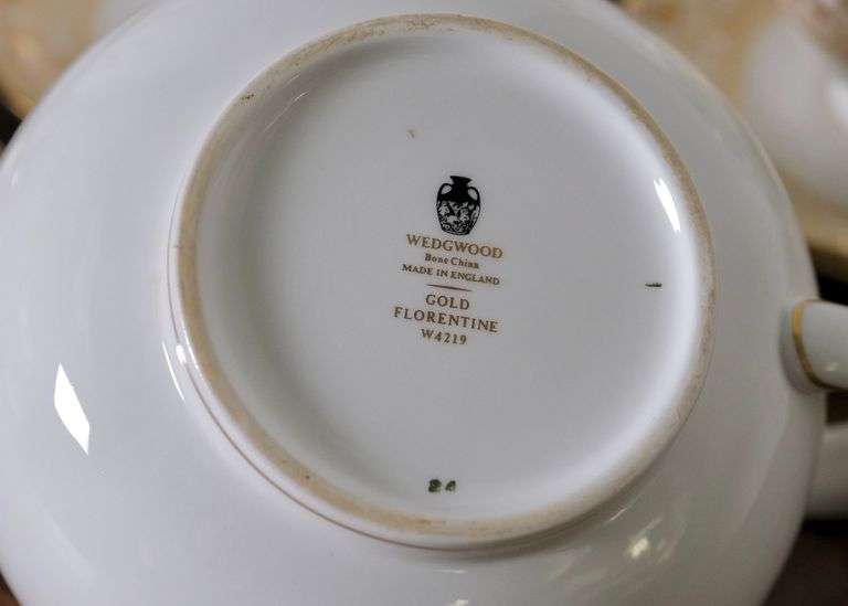 WEDGWOOD "GOLD FLORENTINE"