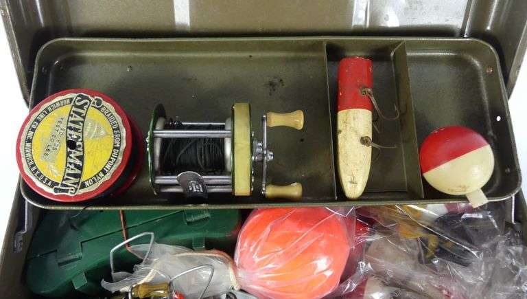TACKLE BOX WITH CONTENTS
