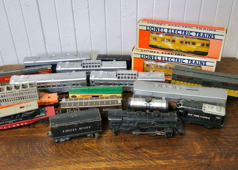 LIONEL TRAIN SET PARTS