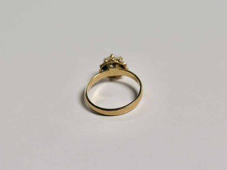 9CT GOLD OPAL RING