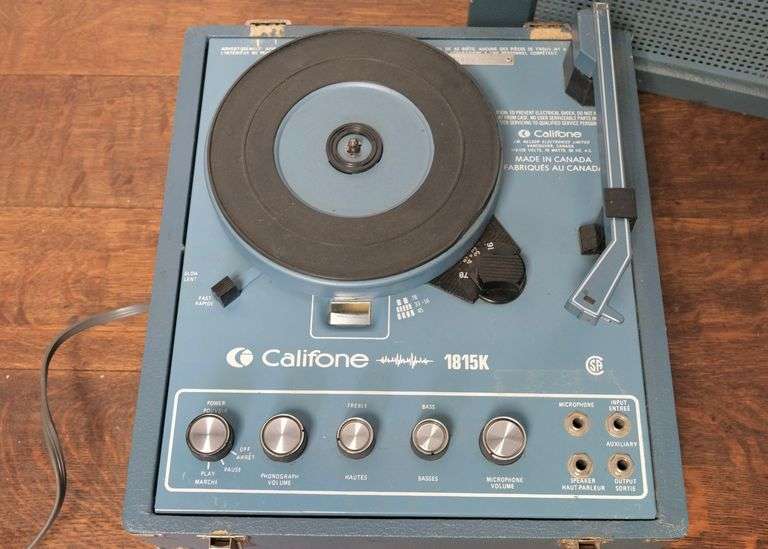 VINTAGE CALIFONE RECORD PLAYER