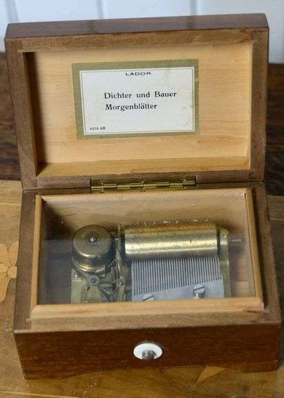 MUSIC BOX AND TRINKET BOX