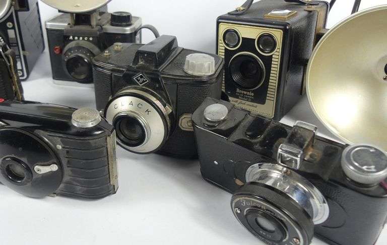 VINTAGE CAMERAS