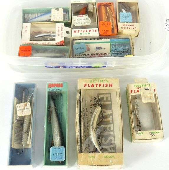 VINTAGE LURES IN PACKAGING