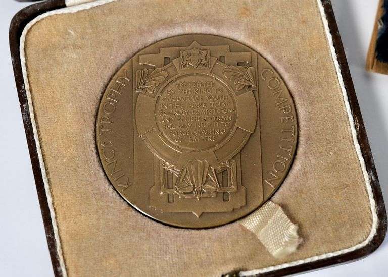 BRONZE MEDALLIONS