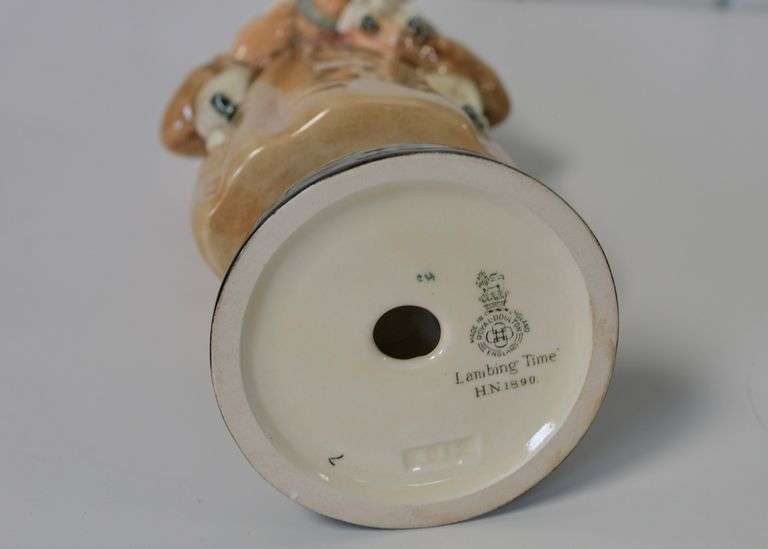ROYAL CROWN DERBY AND ROYAL DOULTON