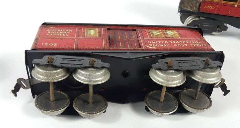 THREE AMERICAN FLYER TIN LITHO POST OFFICE BAGGAGE CARS