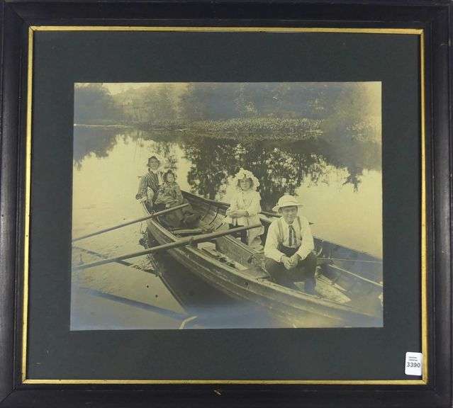 ANTIQUE CANADIAN PHOTOGRAPH