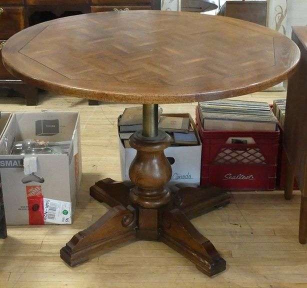 HYDRAULIC COFFEE/GAMES TABLE