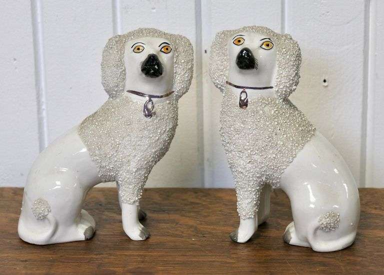 STAFFORDSHIRE DOGS