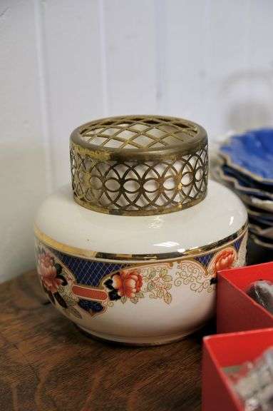 CRYSTAL AND CHINA