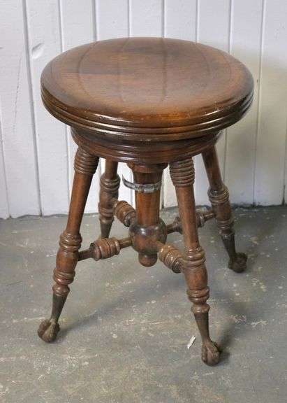 PIANO STOOL