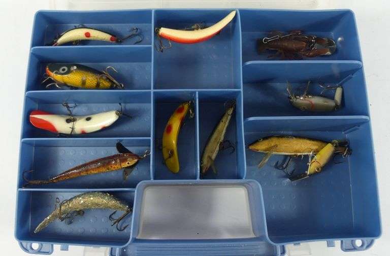 TACKLE BOX WITH CONTENTS