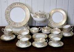 WEDGWOOD "GOLD FLORENTINE"