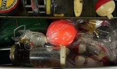 TACKLE BOX WITH CONTENTS