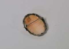 CAMEO BROOCH