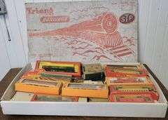 TRI-ANG TRAIN SET