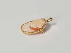 14KT GOLD CAMEO
