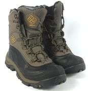 PAIR MEN'S COLUMBIA OMNI-GRIP BOOTS