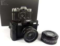 DIGITAL CAMERA