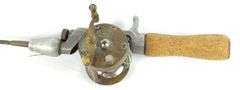 SOUTH BEND BAIT COMPANY CASTING REEL