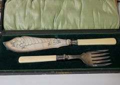 CASED FLATWARE SETS