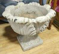 CEMENT GARDEN PLANTER