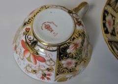 ROYAL CROWN DERBY AND ROYAL DOULTON