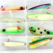 UV-REFLECTIVE TROLLING SPOONS