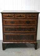 18TH CENTURY CHEST OF DRAWERS